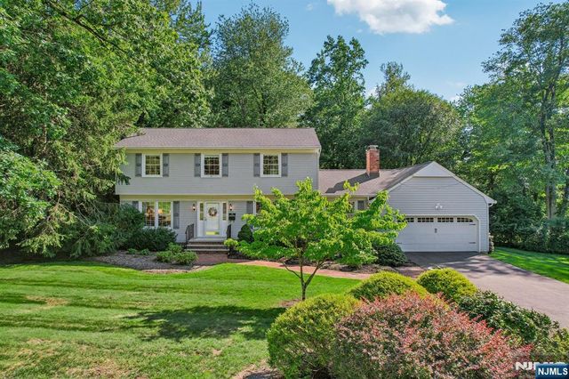 30 Arlton Avenue, Allendale, NJ 07401