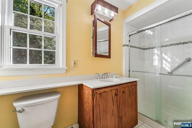 30 Arlton Avenue, Allendale, NJ 07401