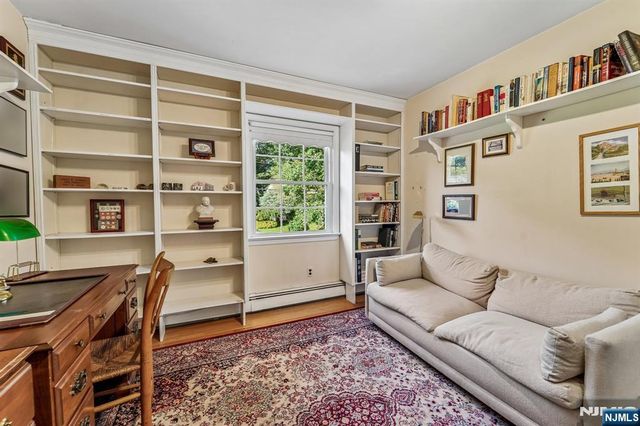 30 Arlton Avenue, Allendale, NJ 07401