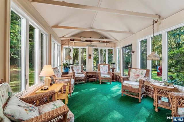 30 Arlton Avenue, Allendale, NJ 07401