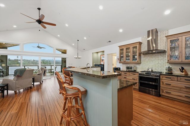 18793 N Shore Dr, Hidden Valley Lake, CA 95467