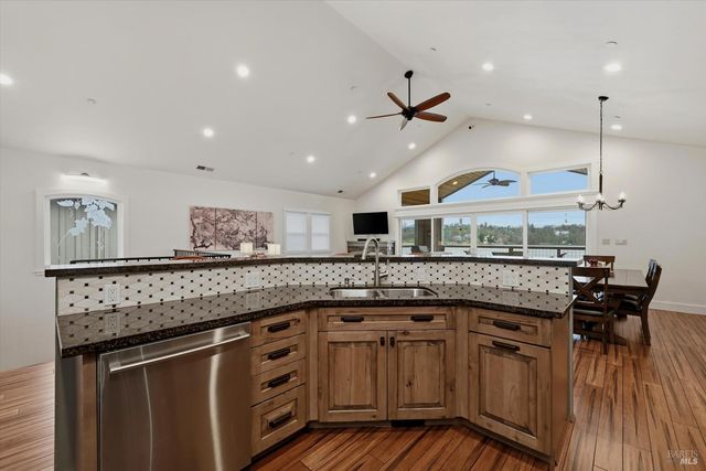 18793 N Shore Dr, Hidden Valley Lake, CA 95467