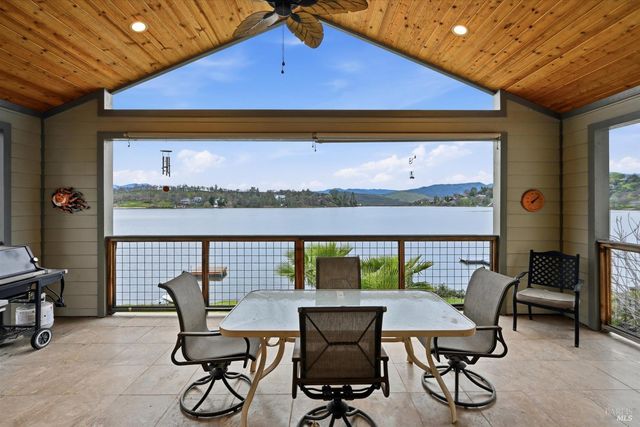 18793 N Shore Dr, Hidden Valley Lake, CA 95467