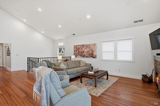 18793 N Shore Dr, Hidden Valley Lake, CA 95467