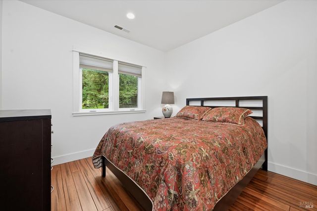 18793 N Shore Dr, Hidden Valley Lake, CA 95467