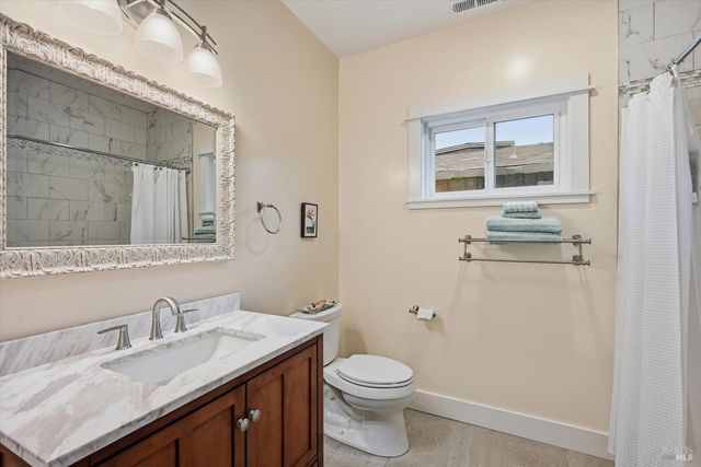 18793 N Shore Dr, Hidden Valley Lake, CA 95467