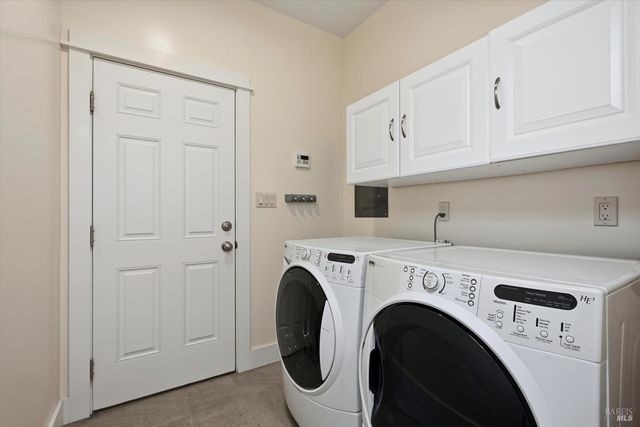 18793 N Shore Dr, Hidden Valley Lake, CA 95467