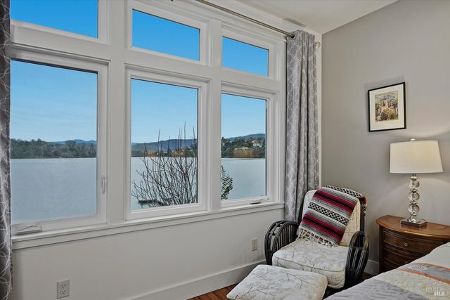 18793 N Shore Dr, Hidden Valley Lake, CA 95467