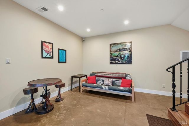 18793 N Shore Dr, Hidden Valley Lake, CA 95467