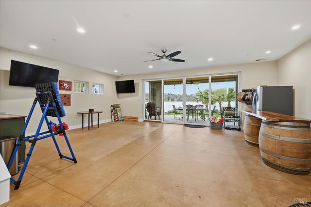 18793 N Shore Dr, Hidden Valley Lake, CA 95467