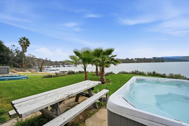 18793 N Shore Dr, Hidden Valley Lake, CA 95467