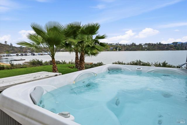 18793 N Shore Dr, Hidden Valley Lake, CA 95467