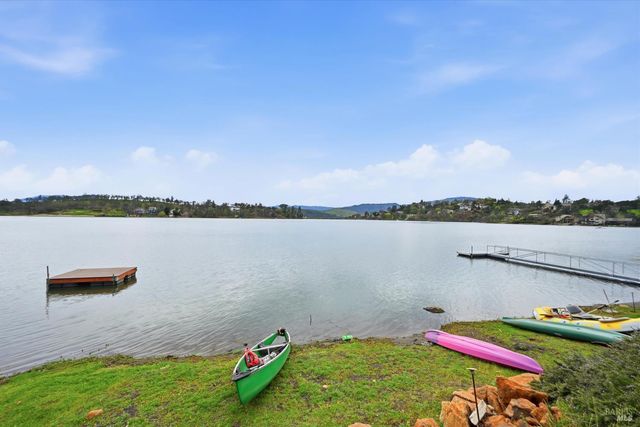 18793 N Shore Dr, Hidden Valley Lake, CA 95467