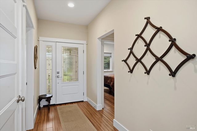 18793 N Shore Dr, Hidden Valley Lake, CA 95467