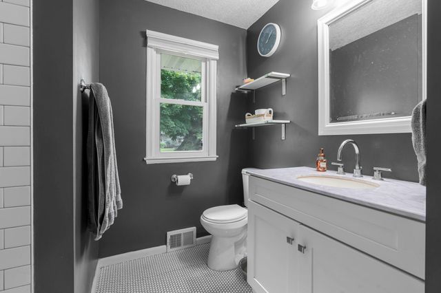 2500 Xylon Avenue S, Saint Louis Park, MN 55426