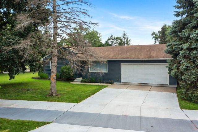 2500 Xylon Avenue S, Saint Louis Park, MN 55426