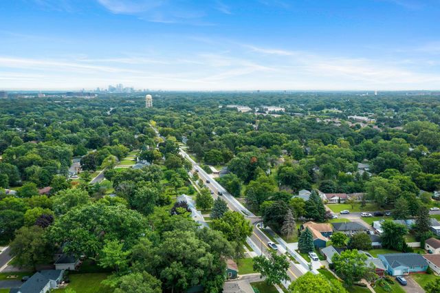 2500 Xylon Avenue S, Saint Louis Park, MN 55426