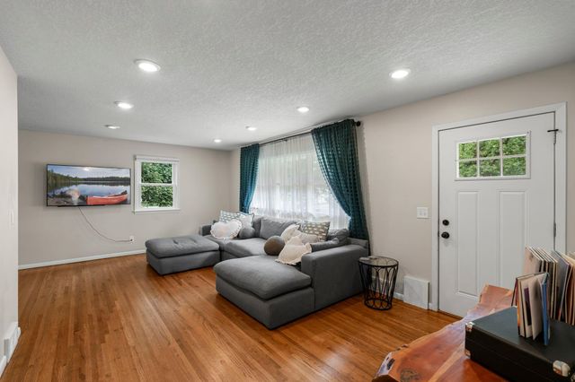 2500 Xylon Avenue S, Saint Louis Park, MN 55426