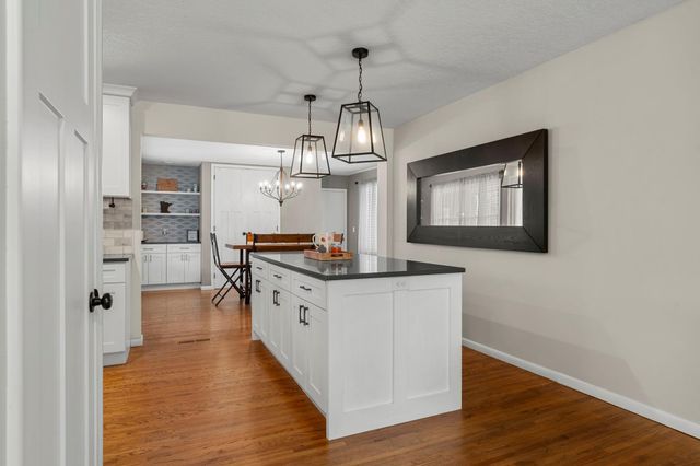 2500 Xylon Avenue S, Saint Louis Park, MN 55426