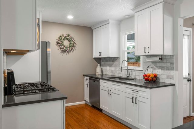 2500 Xylon Avenue S, Saint Louis Park, MN 55426