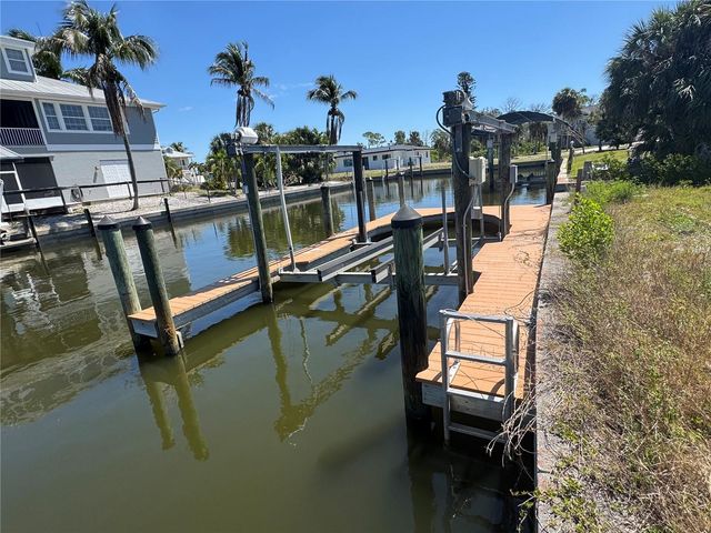 24360 BLACKBEARD BLVD, Punta Gorda, FL 33955