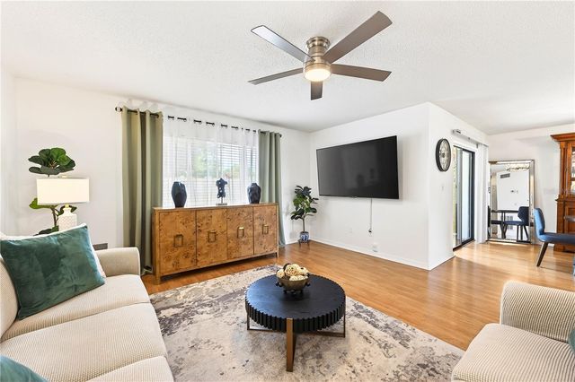 2218 MCMAHON COURT 1038, Orlando, FL 32812