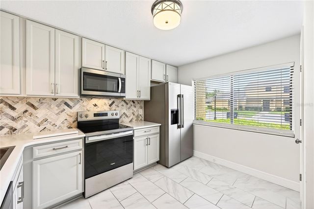 2218 MCMAHON COURT 1038, Orlando, FL 32812