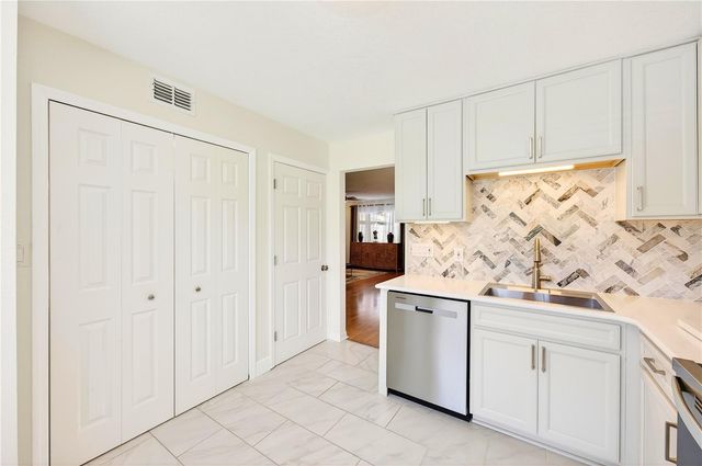 2218 MCMAHON COURT 1038, Orlando, FL 32812