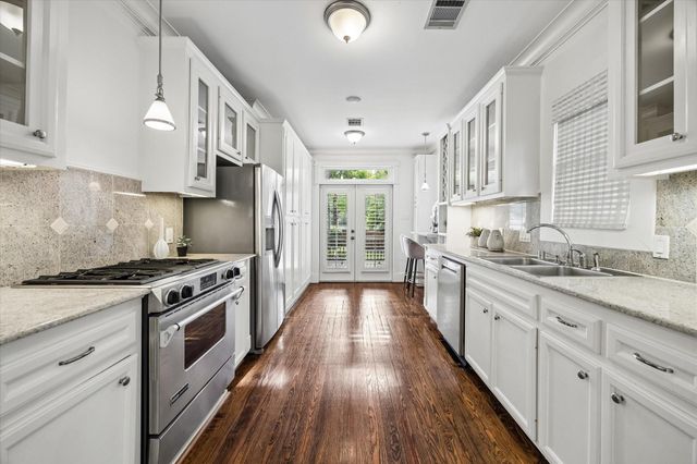 1115 Harvard Street, Houston, TX 77008