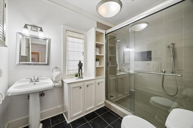 1115 Harvard Street, Houston, TX 77008