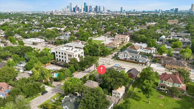 1115 Harvard Street, Houston, TX 77008