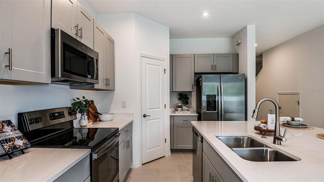 8433 LUNAR SKYE STREET, Sarasota, FL 34241