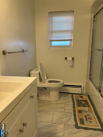 433 5TH Street 2ND, Palisades Park, NJ 07650