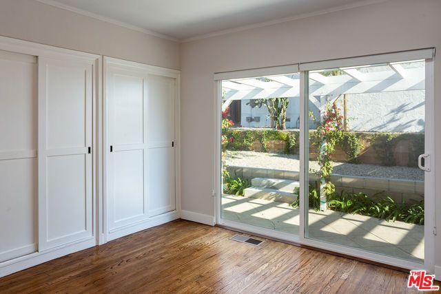 908 HYPERION Avenue, Los Angeles, CA 90029