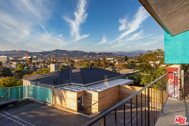 908 HYPERION Avenue, Los Angeles, CA 90029