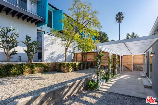 908 HYPERION Avenue, Los Angeles, CA 90029
