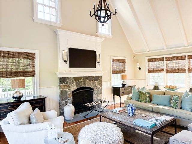 112 Central Avenue, Amagansett, NY 11930