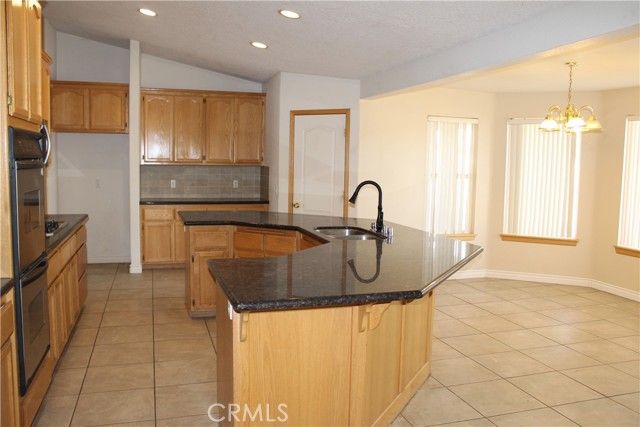 16263 Chiwi Road, Apple Valley, CA 92307