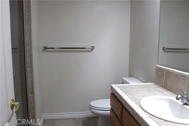 16263 Chiwi Road, Apple Valley, CA 92307