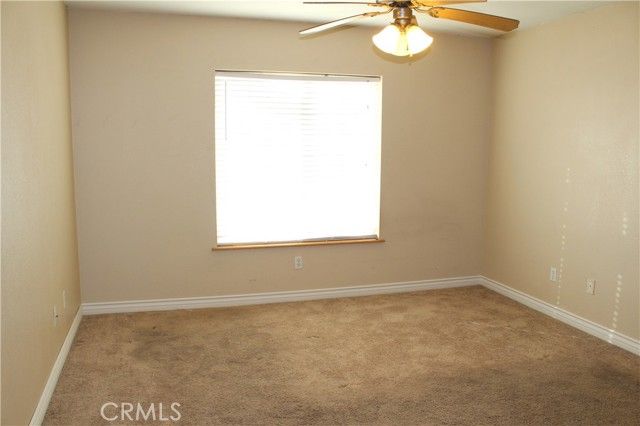 16263 Chiwi Road, Apple Valley, CA 92307