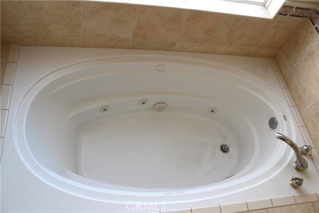 16263 Chiwi Road, Apple Valley, CA 92307