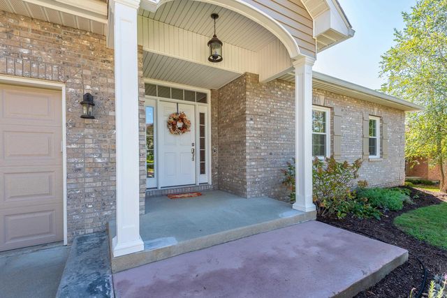 933 S Fenbrook Court, Bloomington, IN 47401