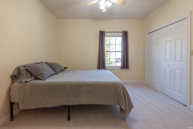 933 S Fenbrook Court, Bloomington, IN 47401