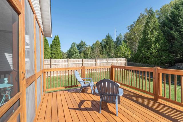 933 S Fenbrook Court, Bloomington, IN 47401