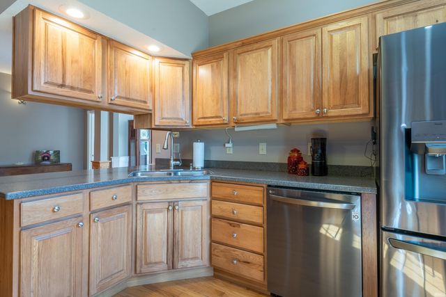 933 S Fenbrook Court, Bloomington, IN 47401