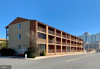 202 32nd St Unit 309, Ocean City, MD 21842