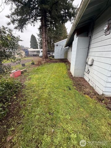 418 N 13th Street, Elma, WA 98541