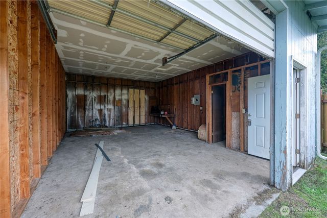 418 N 13th Street, Elma, WA 98541