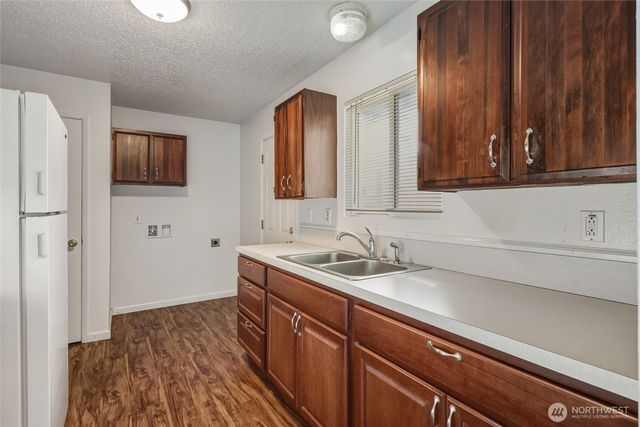 418 N 13th Street, Elma, WA 98541