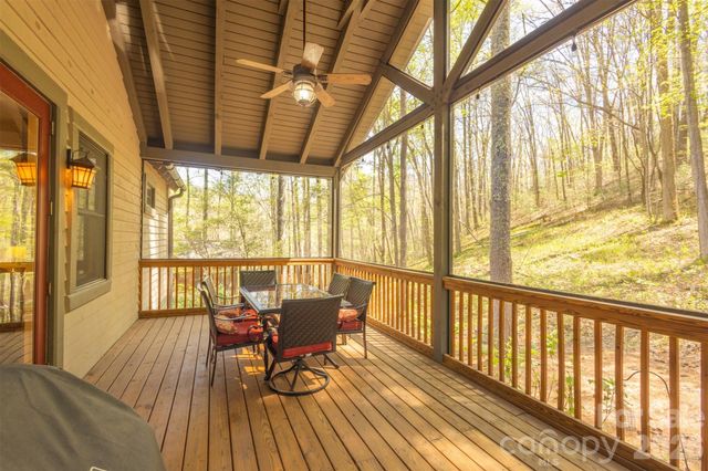 82 Meadow Ridge Court, Tuckasegee, NC 28783